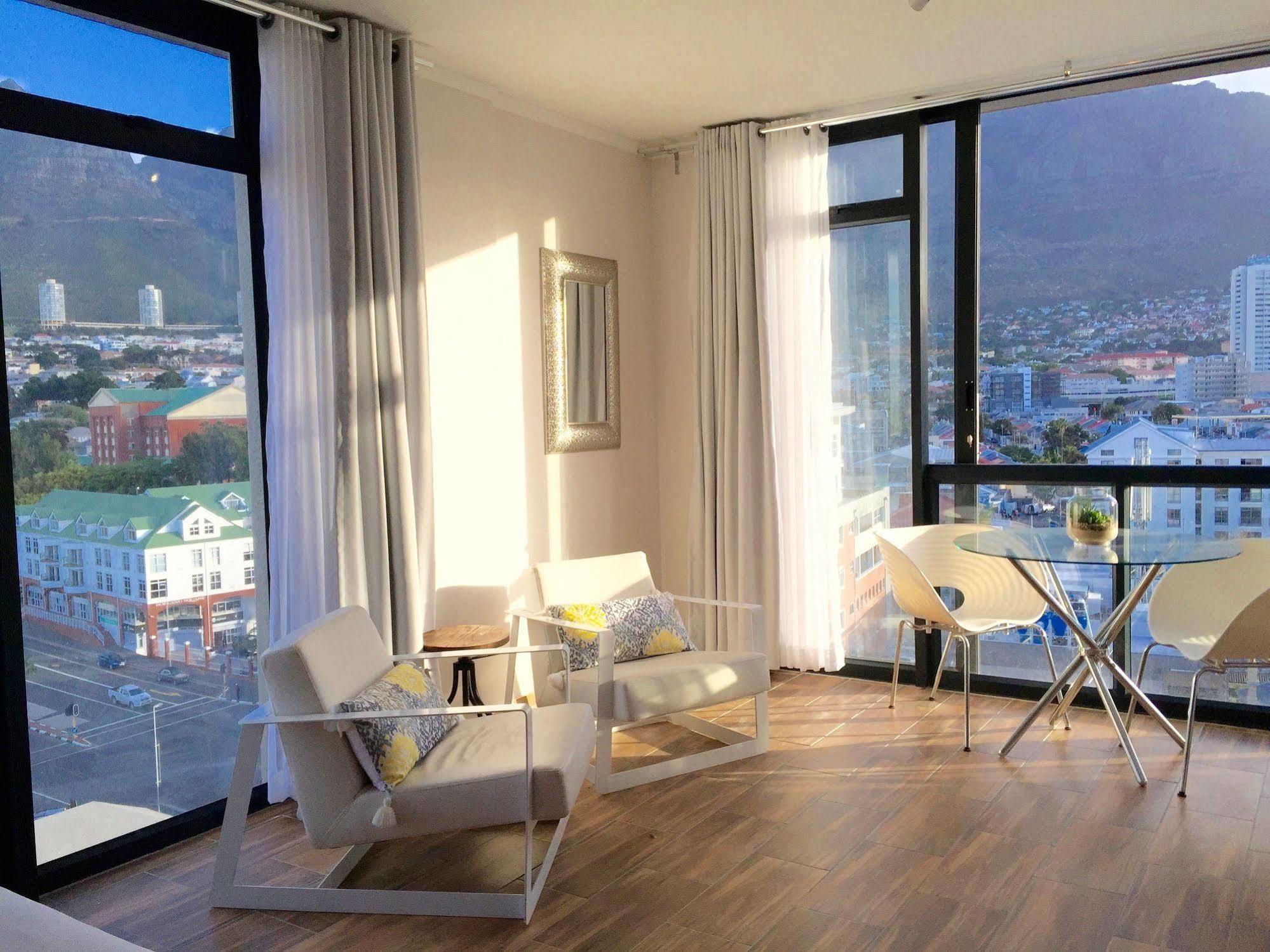 Urban Oasis At The Four Seasons Apartman Fokváros Kültér fotó